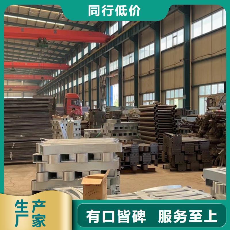 常年供应公路灯光护栏-放心