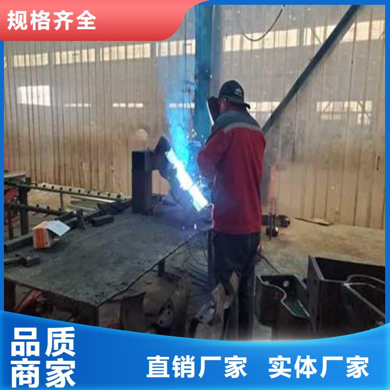 道路护栏_灯光防撞护栏工艺成熟