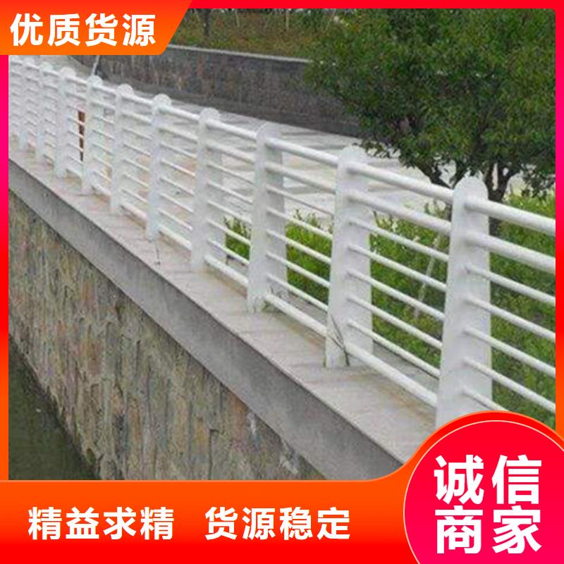 路边护栏景观一般种什么花使用寿命长