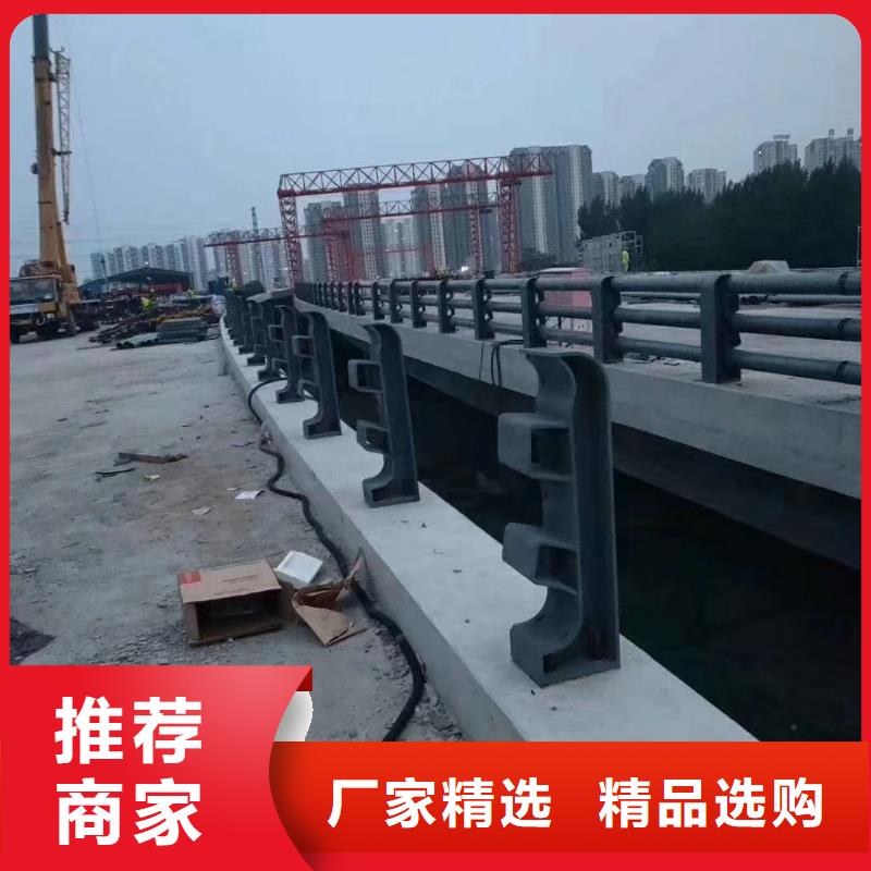 仿石河道铁艺护栏栏杆加工定制