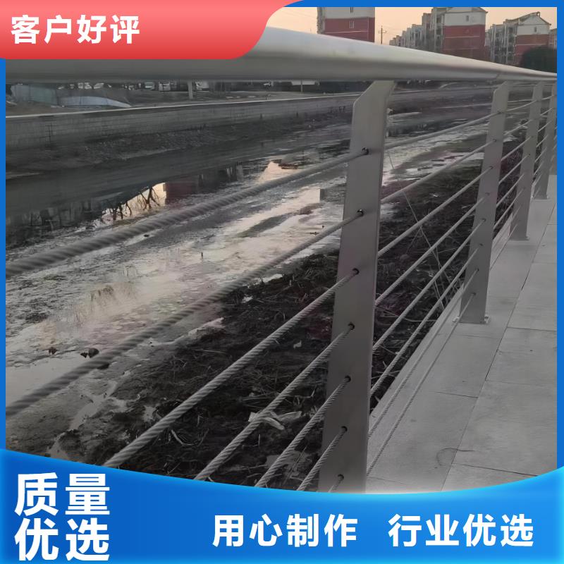 不锈钢天桥护栏铁艺天桥栏杆多少钱一米