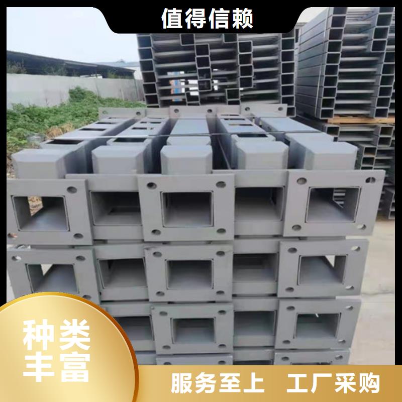 道路护栏山东复合管护栏厂家源头厂家经验丰富