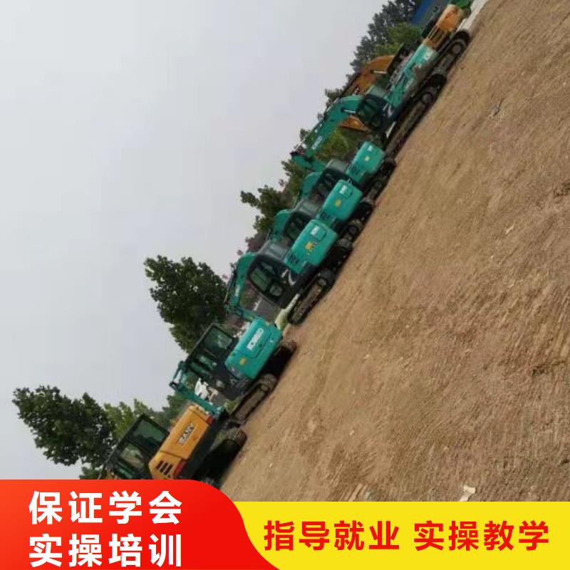 【钩机培训学校】学新能源汽修学费多少钱就业前景好