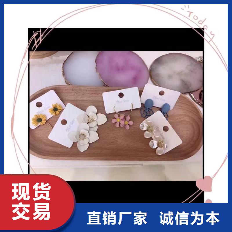 银饰耳钉-饰品好不好看-wordlove简介-还笑