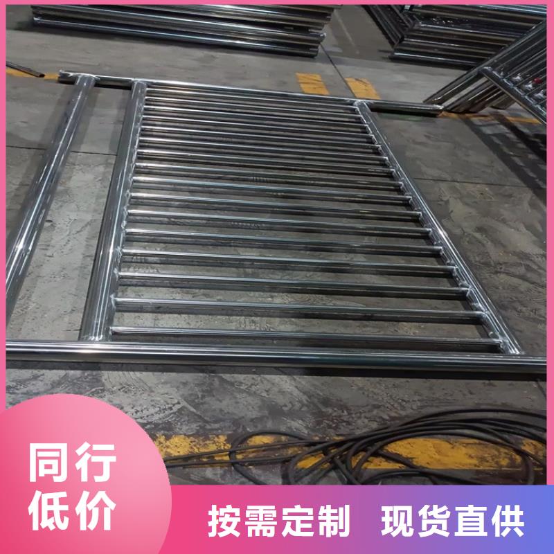 专业销售喷塑防撞护栏-好评