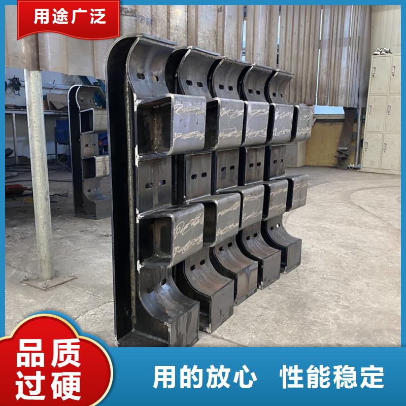 重信誉桥上的防撞护栏厂商