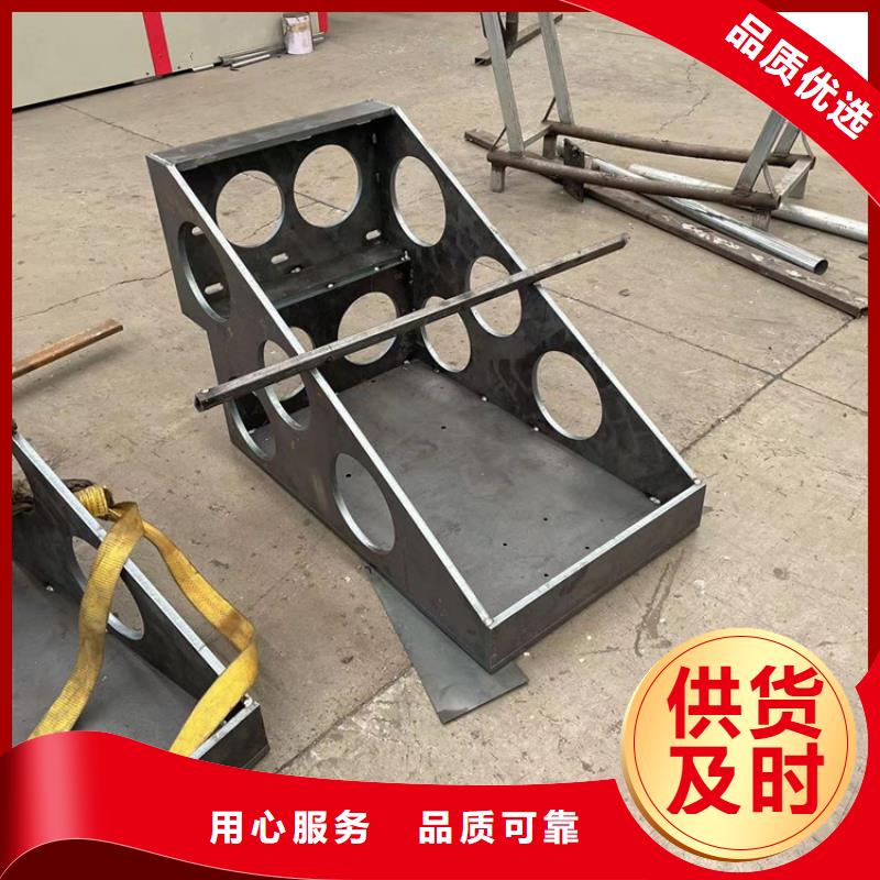 实力雄厚的桥两侧的护栏生产厂家