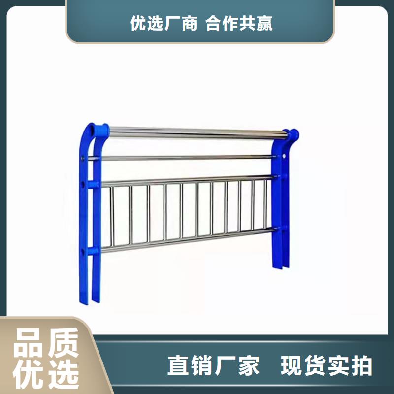 防撞桥梁栏杆
鼎森制造
