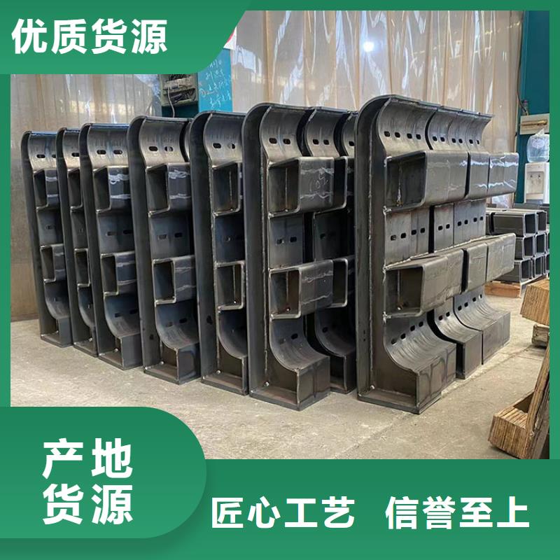 桥两侧的护栏
厂联系电话