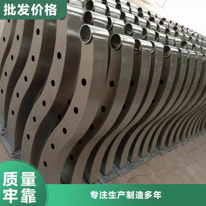 桥两侧的护栏
厂联系电话