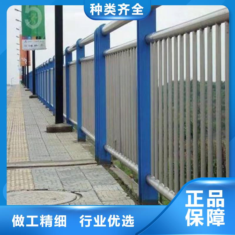 护栏1防撞桥梁护栏厂专注生产制造多年