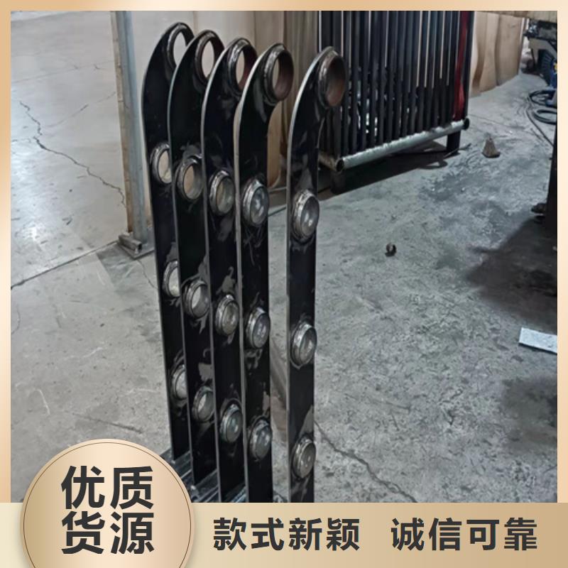 湖边防撞护栏厂家低价走货