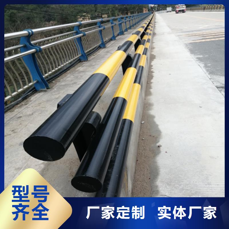 桥梁的防撞护栏远销各地