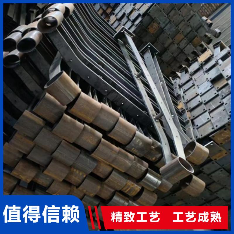 三横梁防撞护栏厂家实力雄厚