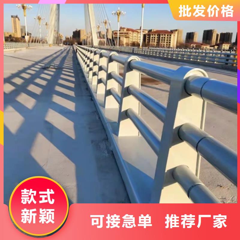 价格低的栏杆钢板立柱实体厂家