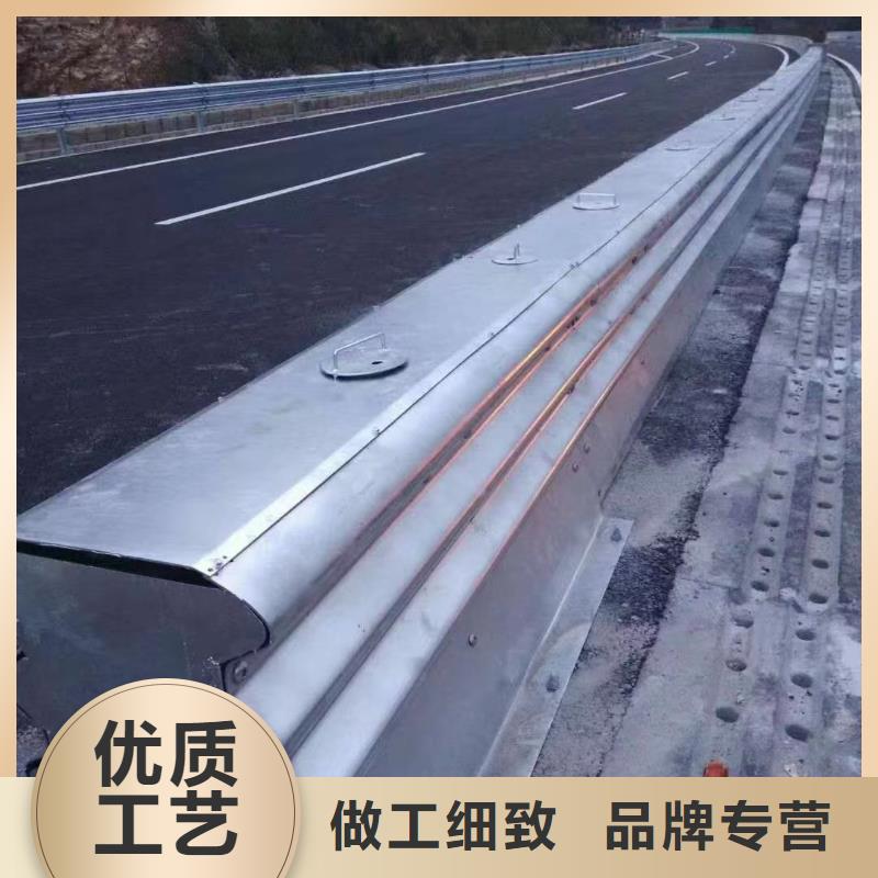 防撞灯光护栏工厂直供