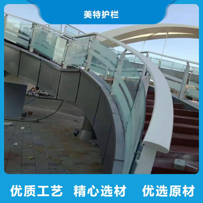 道路栏杆厂家直供