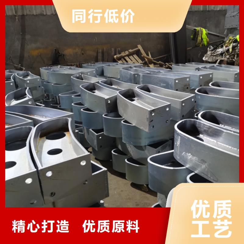 高速不锈钢复合管护栏立柱大量批发