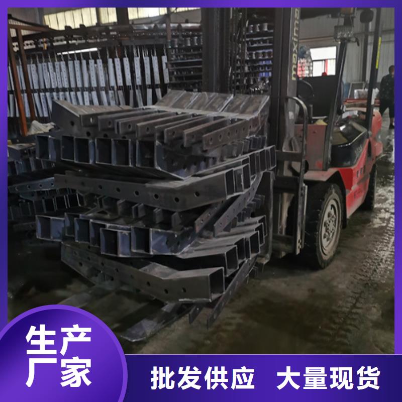 【护栏立柱人车分流栏种类丰富】
