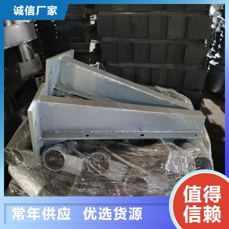 【护栏立柱人车分流栏种类丰富】