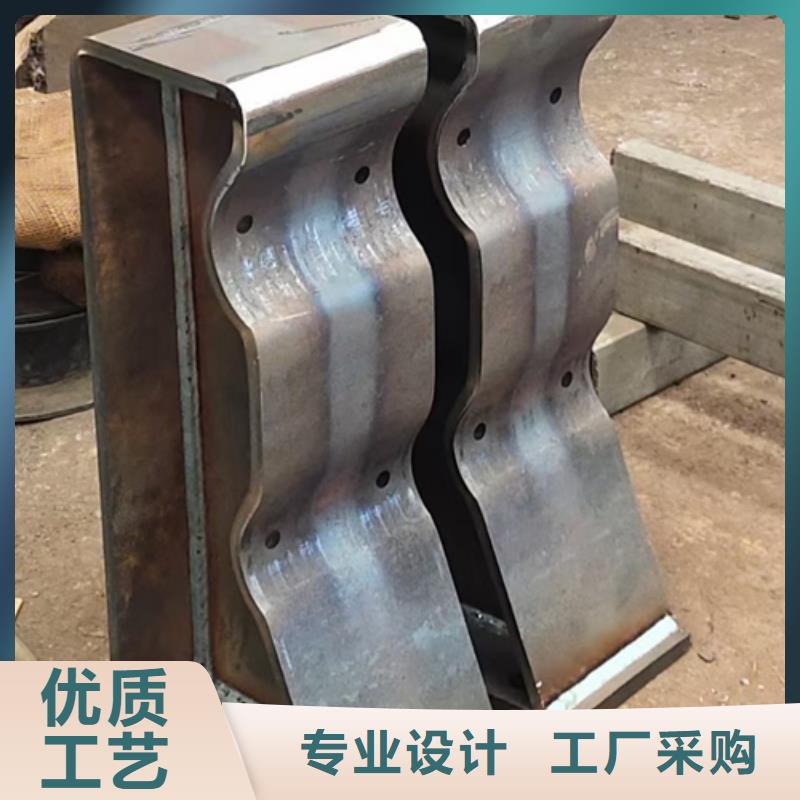公路护栏立柱订制实体厂家