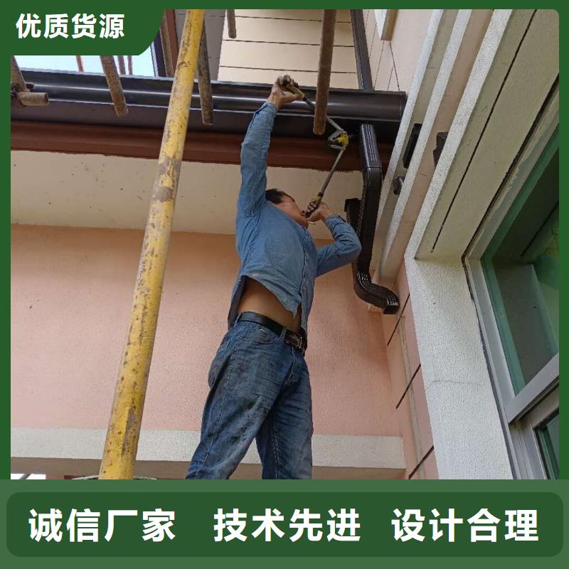 别墅金属雨水管安装
