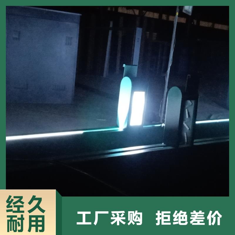 公交站台候车亭施工队伍