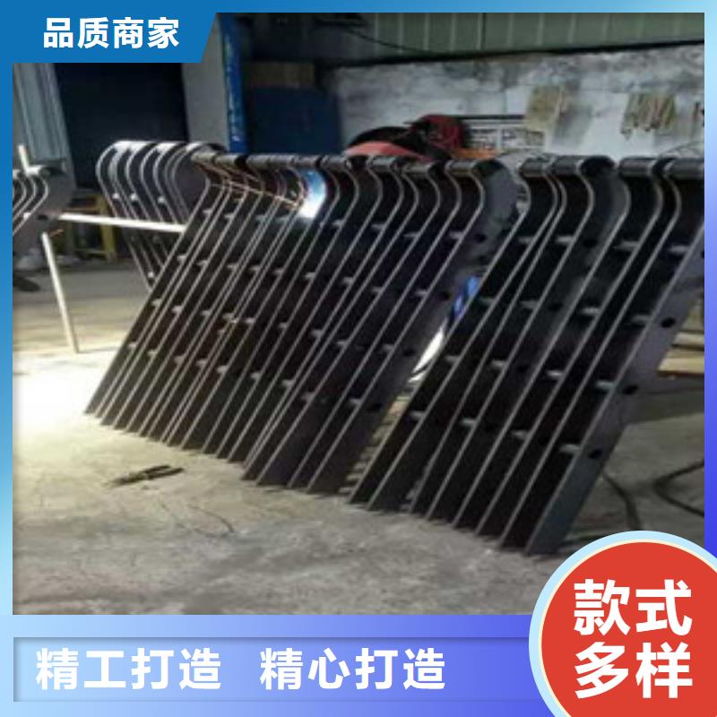 桥梁护栏立柱不锈钢复合管桥梁护栏厂家精工细作品质优良